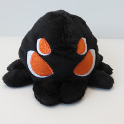 Peluche araignée noire avec 4 yeux de face